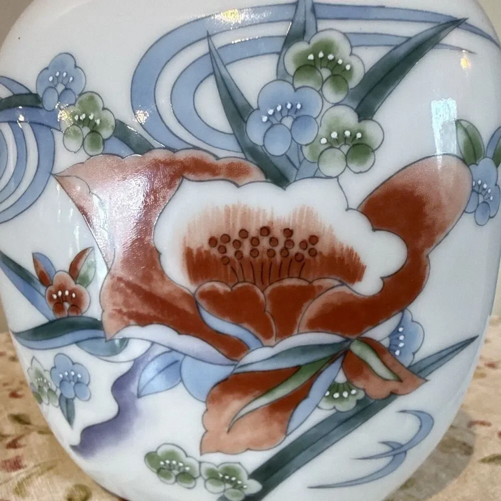 Takahashi Flora San Francisco Hand Painted Floral Porcelain Vase, Glossy